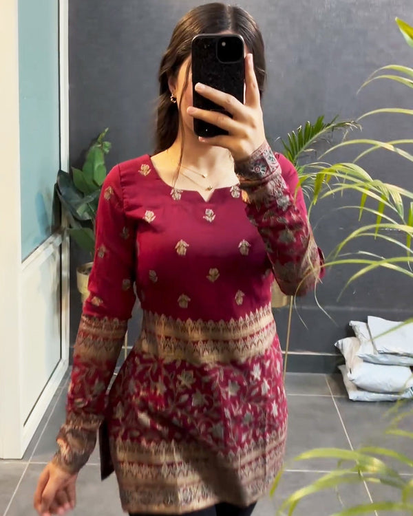 Women wearing lavender printed short kurti with leggings